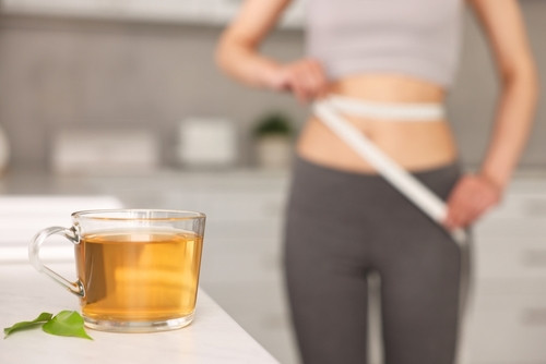 Quel thé choisir pour améliorer la digestion et brûler des graisses ?