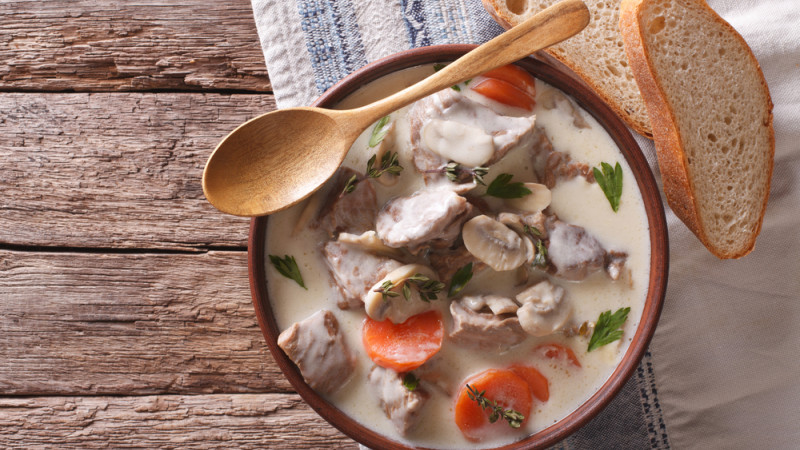 Quel vin choisir pour une blanquette de veau ?