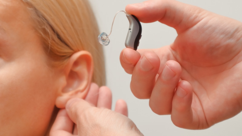 Comment bien choisir son appareil auditif ?