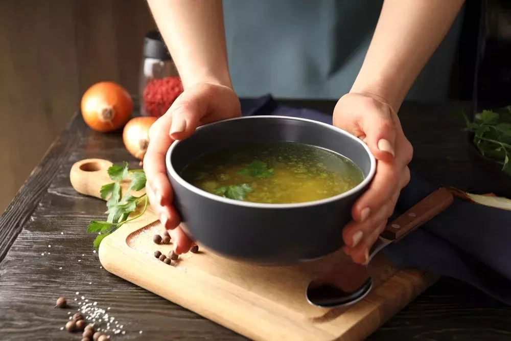 Le bouillon détox : une recette simple pour purifier son organisme