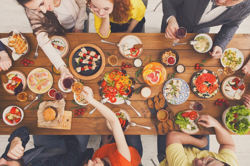 Je suis invitée à un barbecue, comment limiter les « dégâts » ?