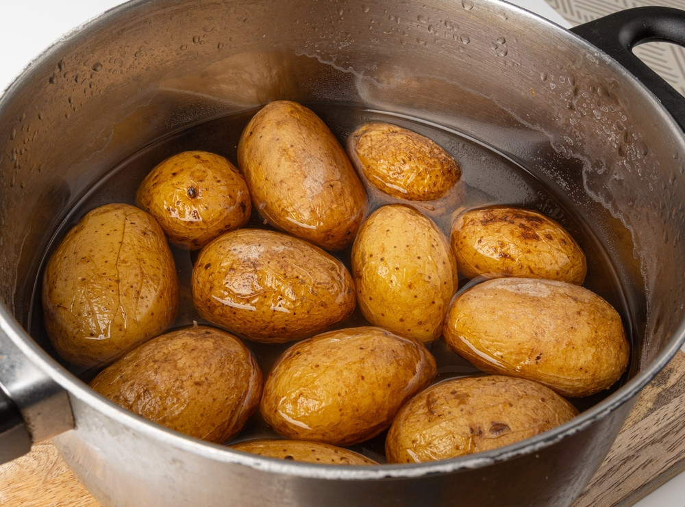 pommes de terre cuites à l'eau