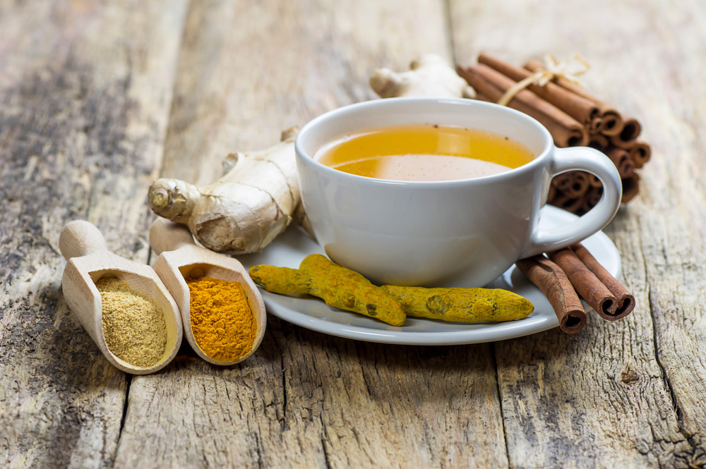 Quelles épices rajouter dans son thé pour une meilleure santé ?