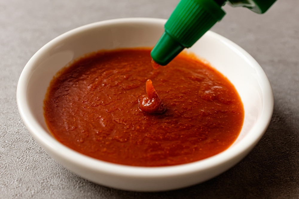 La sauce sriracha est-elle calorique ?