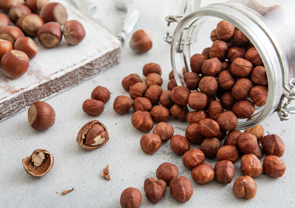 Le sirop de noisette : bienfaits, calories et utilisation en cuisine