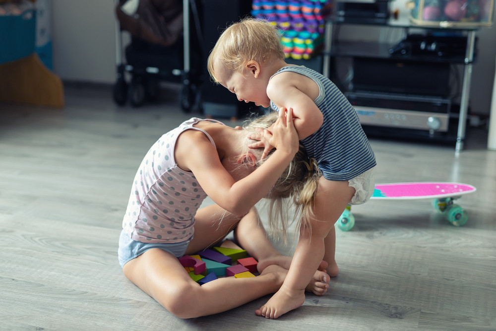 Comment réagir quand mes enfants se disputent ?