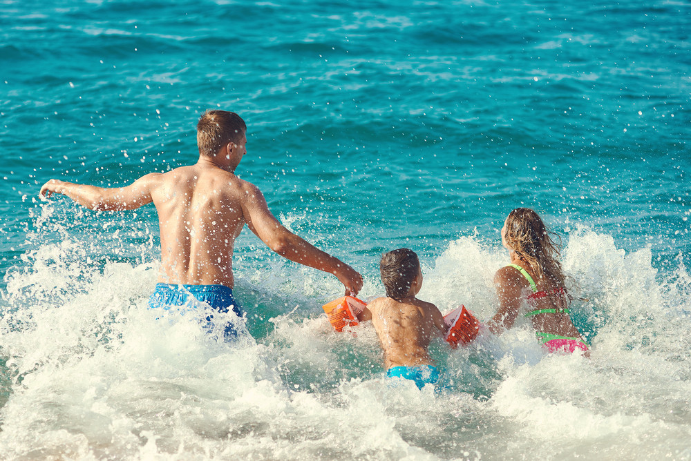 enfants baignade mer