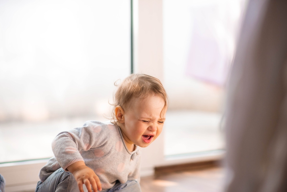 Laisser pleurer son enfant : bonne ou mauvaise idée ?
