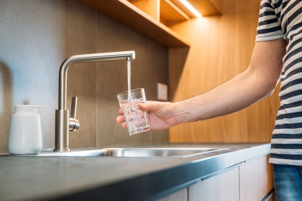 Comment bien filtrer l’eau du robinet ?