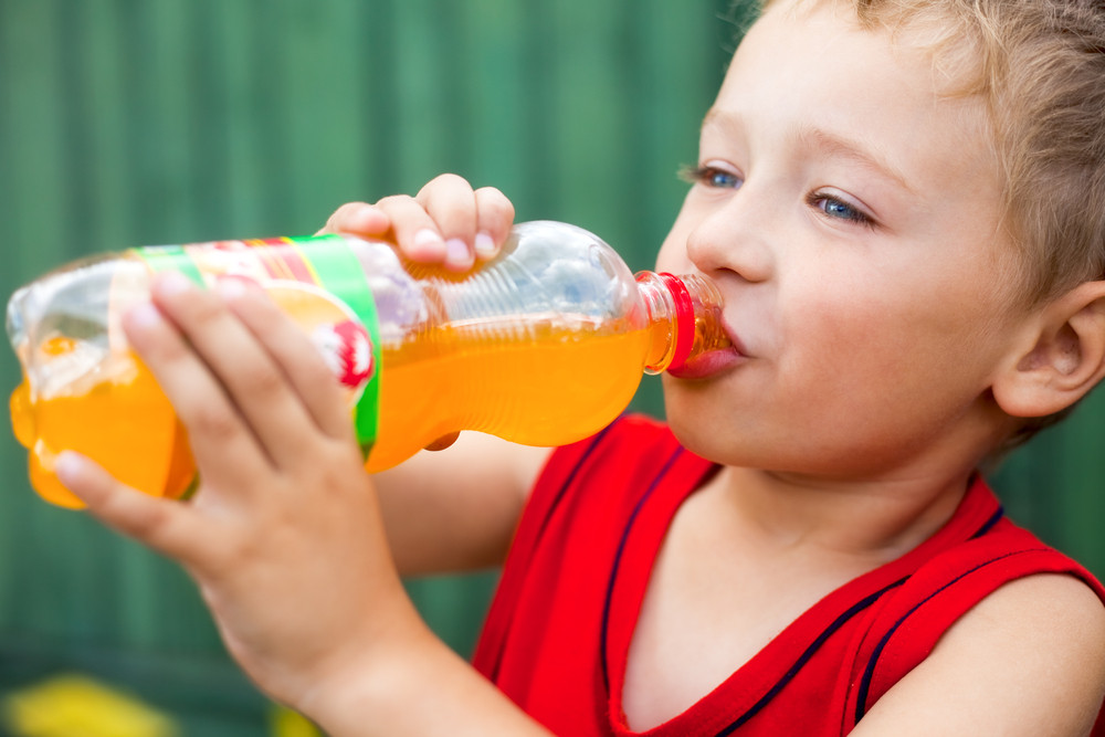 Mon enfant peut-il boire des sodas sans risques ?