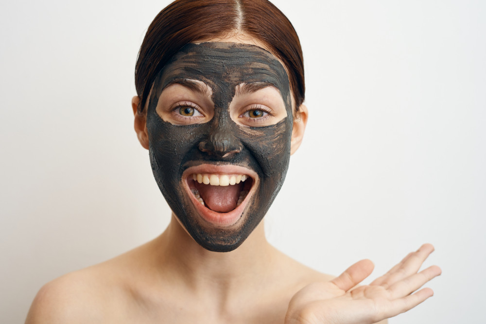 5 utilisations beauté du charbon