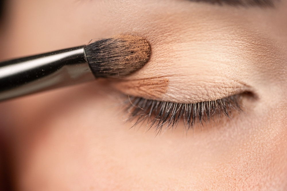 10 erreurs de maquillage qui vous vieillissent