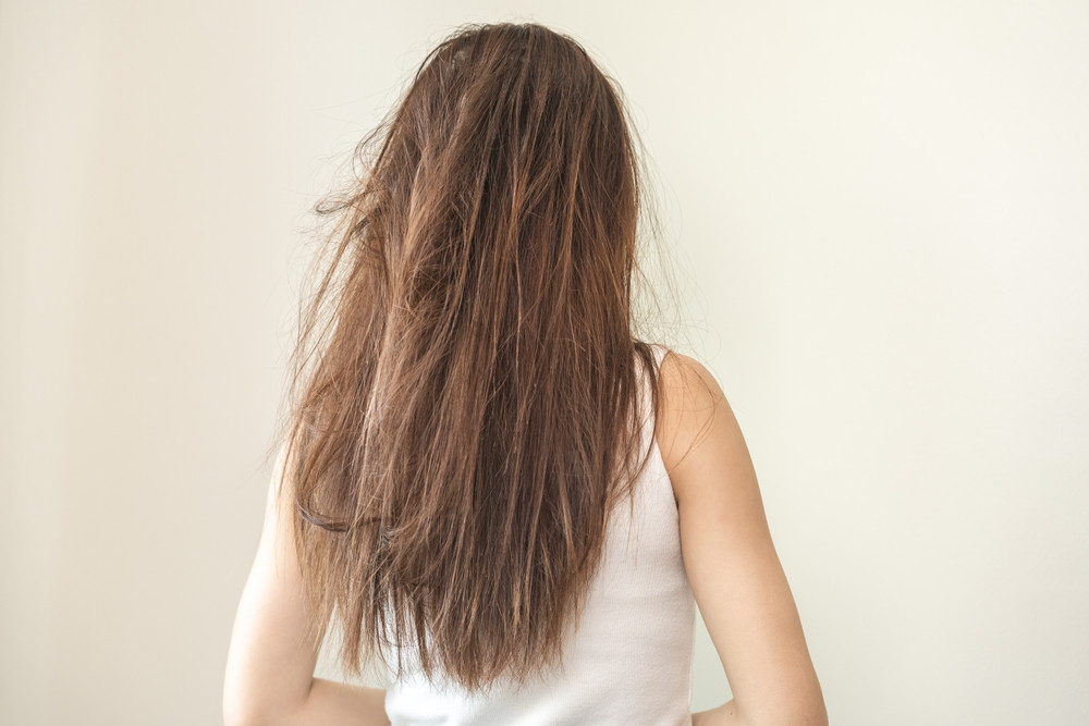10 choses à ne pas faire quand on a les cheveux secs