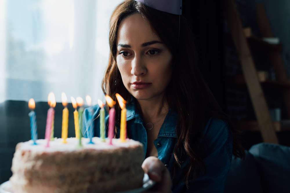 Le Birthday Blues : pourquoi on est triste le jour de son anniversaire ?