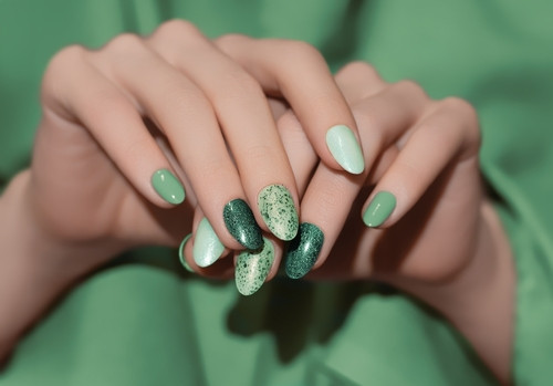 Vernis à ongles : 10 idées reçues démystifiées