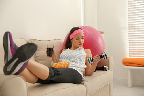 Cuisses et fesses : 7 exercices à faire dans son salon