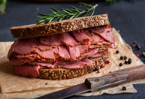 10 recettes gourmandes au pastrami 