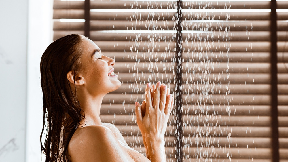 Combien de temps est-il possible de rester sans prendre de douches sans risque pour la santé ?