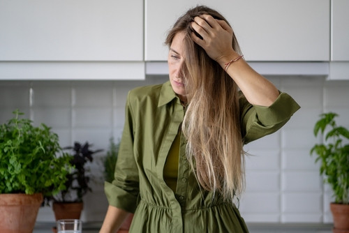 Épuisé malgré des nuits complètes ? 10 raisons expliquées (et comment y remédier)