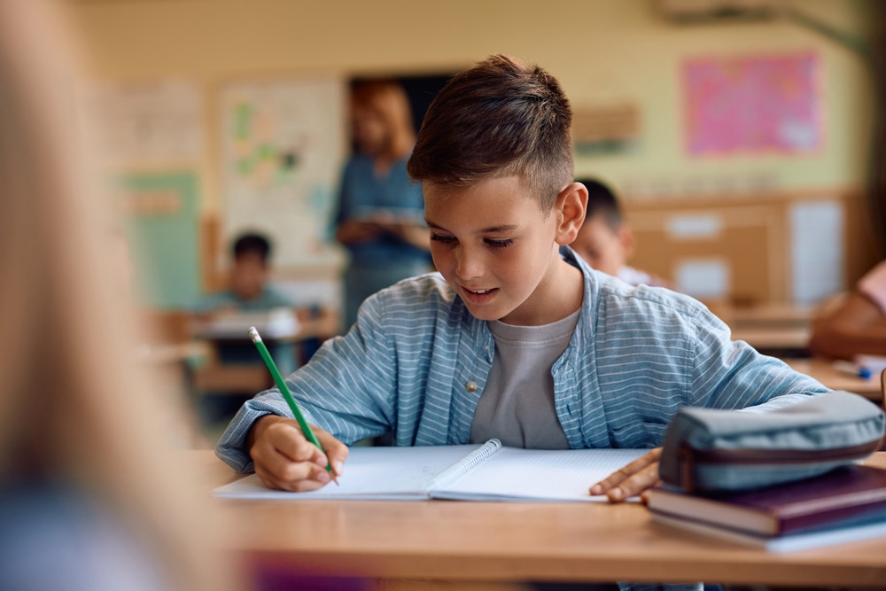 Mon enfant est plus sage à l’école qu’à la maison : pourquoi ?
