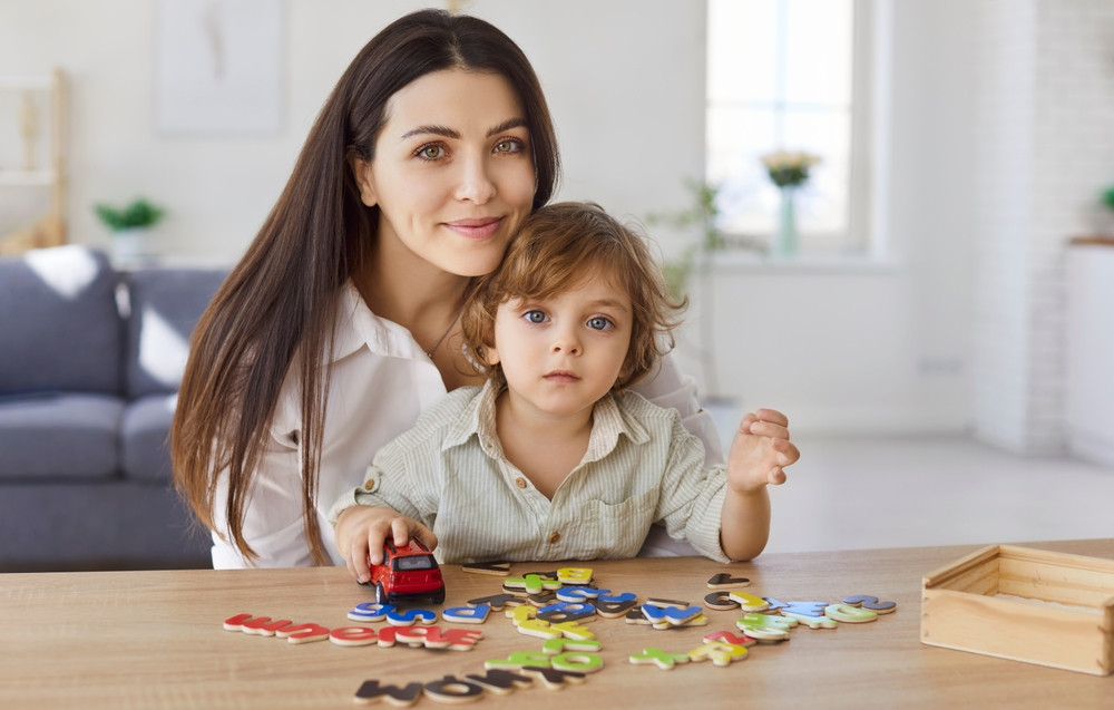 Bébé : quel mode de garde coûte le moins cher ?