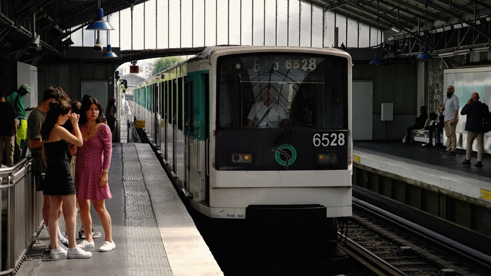 Comment rester zen dans des transports bondés ?