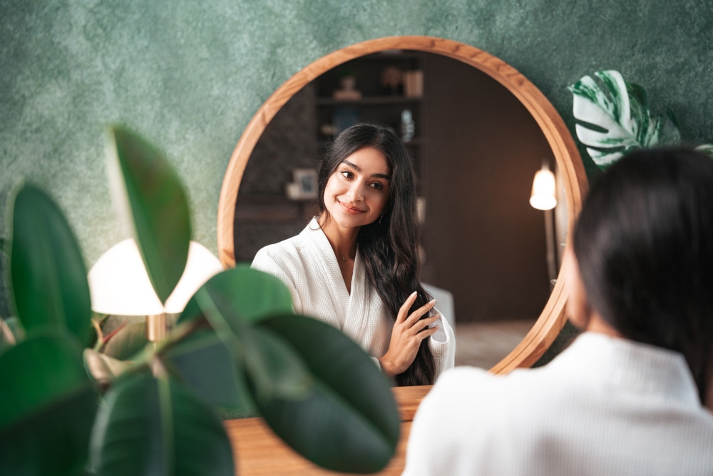 Cheveux : comment réduire son budget capillaire ?