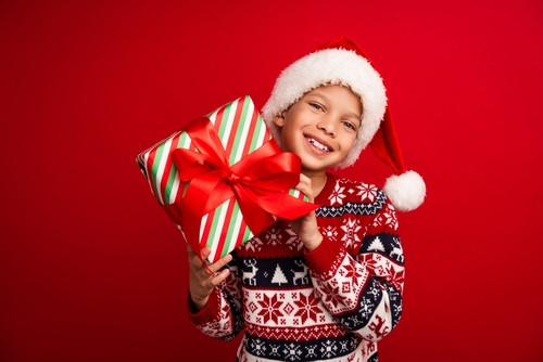 Je déteste la liste de Noël de mon enfant : que faire ?