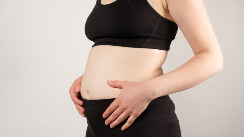 Mommy Makeover : concept et risques de cette méthode pour retrouver sa silhouette post-grossesse 