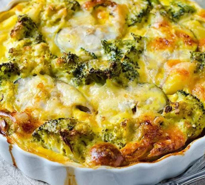 Recette de Gratin de brocolis et pommes de terre à la ricotta⁣