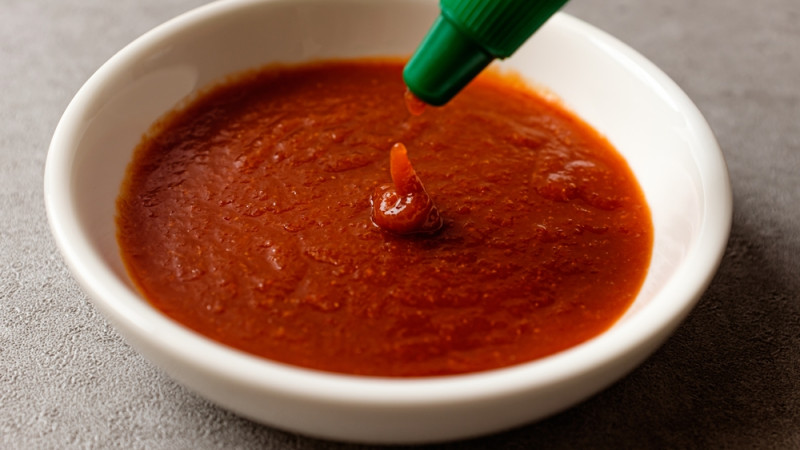 La sauce sriracha est-elle calorique ?