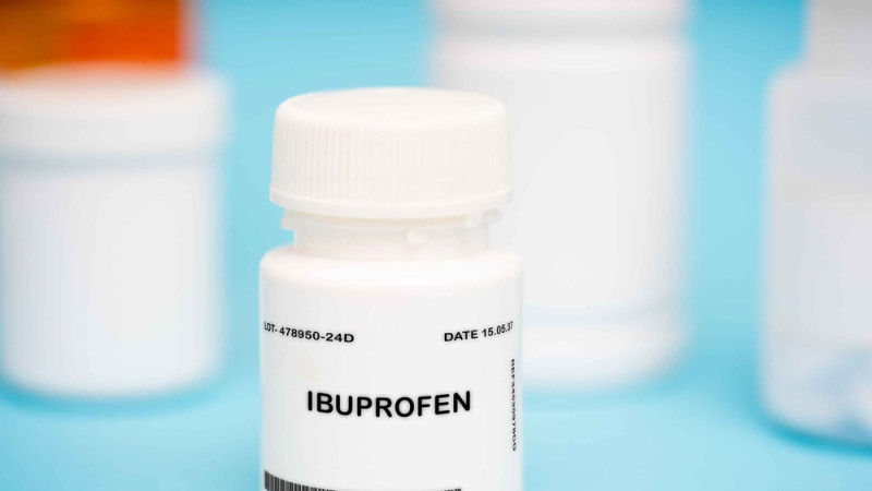 Quels sont les effets secondaires de l'ibuprofène ?