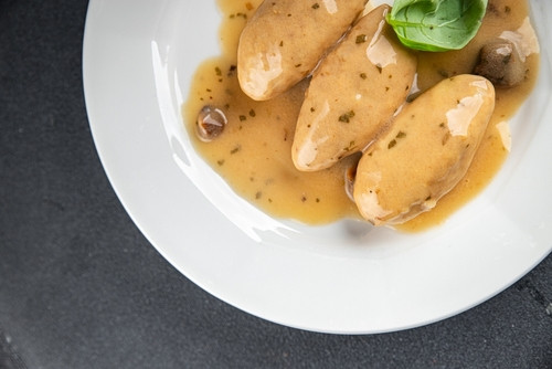 Recette de quenelles de brochet : un classique de la gastronomie lyonnaise