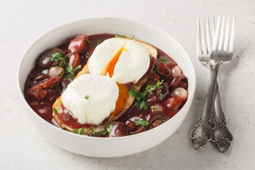 Recette d'œufs en meurette : une délicieuse spécialité de la cuisine bourguignonne