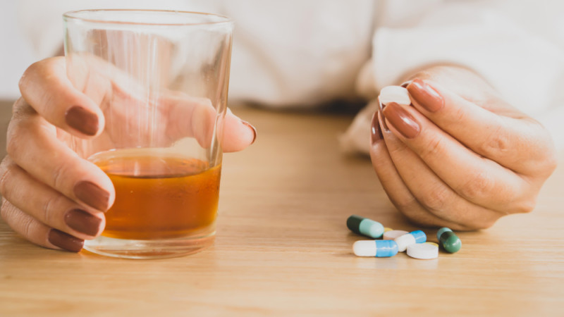 Quels médicaments éviter avec l’alcool ?