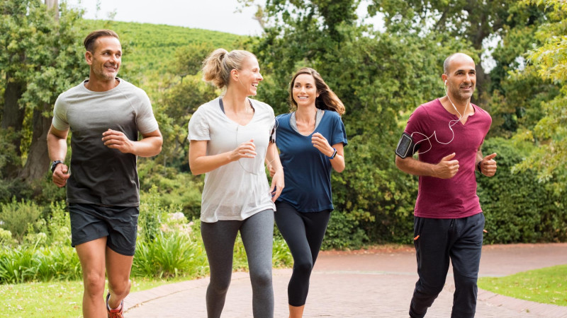 Le sport entre amis pour retrouver la motivation