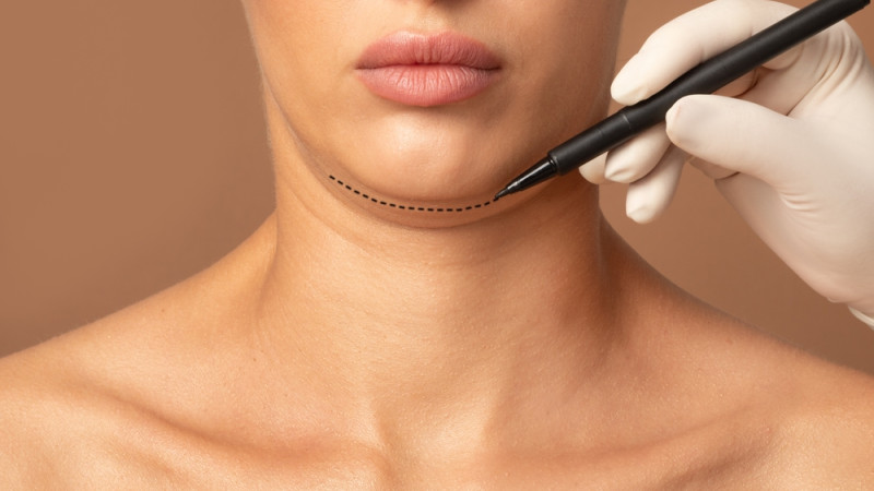 Comment lutter contre le double menton ?