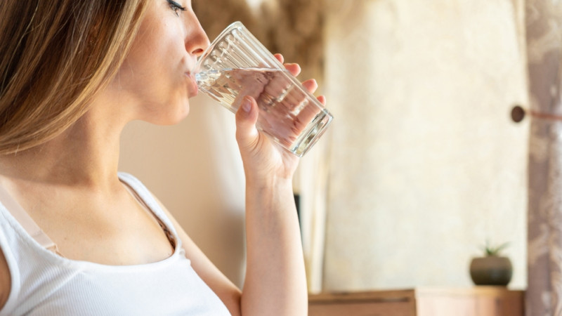 Boire de l’eau fait-il maigrir ?