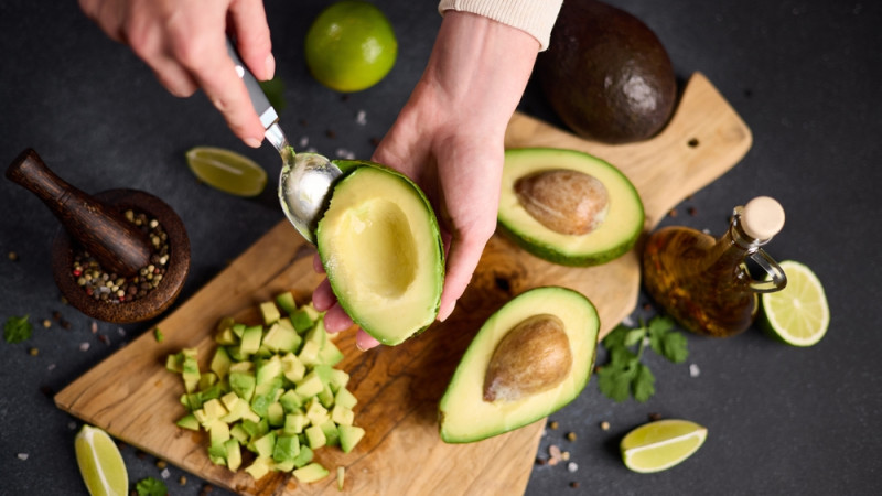 Quelle est la meilleure façon de manger un avocat ?