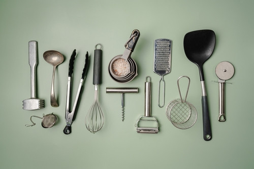 Attention à vos ustensiles de cuisine : 4 logos à vérifier pour une cuisine saine et sans risques !