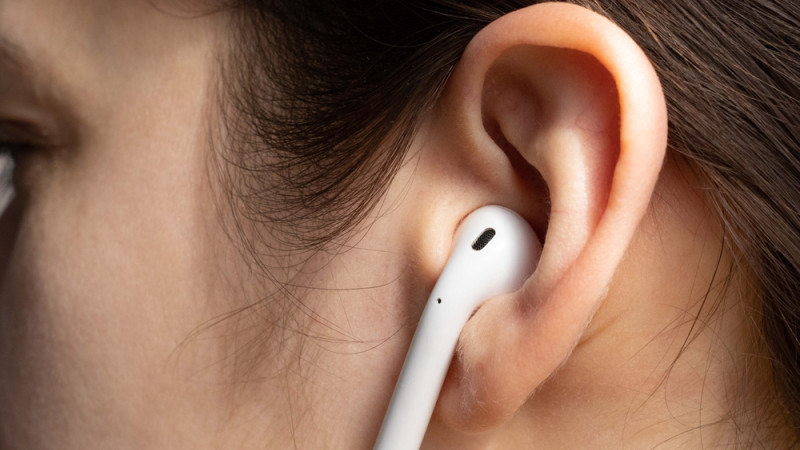 Les dangers des écouteurs sur les oreilles