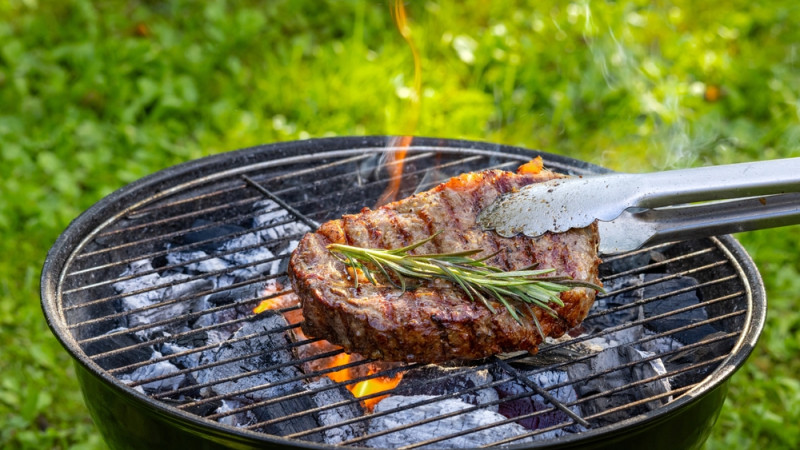 Le barbecue au charbon de bois est-il dangereux pour la santé ?