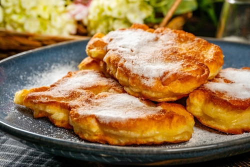 Recette de pescajoune aux pommes, un délicieux gâteau breton