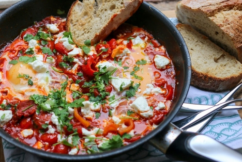 Comment cuisiner facilement une chakchouka ?