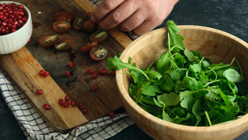 Comment réutiliser une salade fanée ?