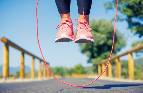 Transformez votre silhouette en 10 minutes par jour avec cette activité