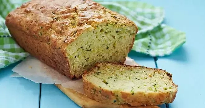 Recette de cake aux courgettes et fêta 