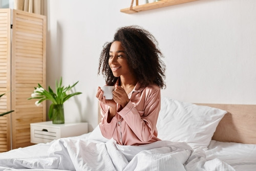 Le rituel du matin qui stimule l’énergie et favorise la minceur 