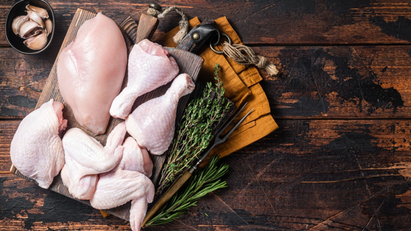 Comment bien désosser un poulet ?