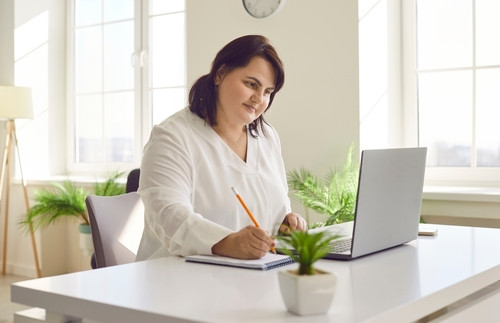 Discrimination au travail : les femmes obèses en première ligne 